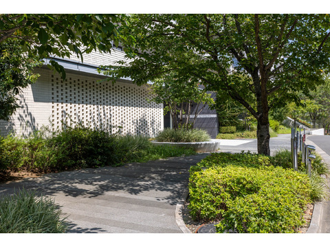 ローレルコート千里山-h