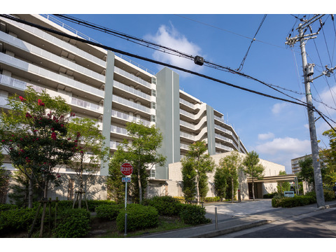 プレミスト南千里津雲台パークフロント