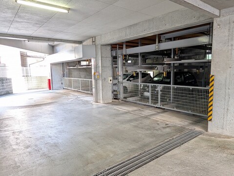 ロータリー宝塚南口-h