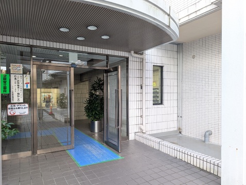 ユニベール宝塚-h