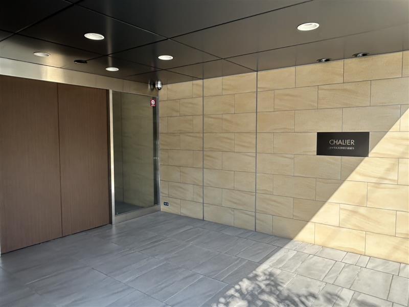 シャリエ大津県庁前通り-h