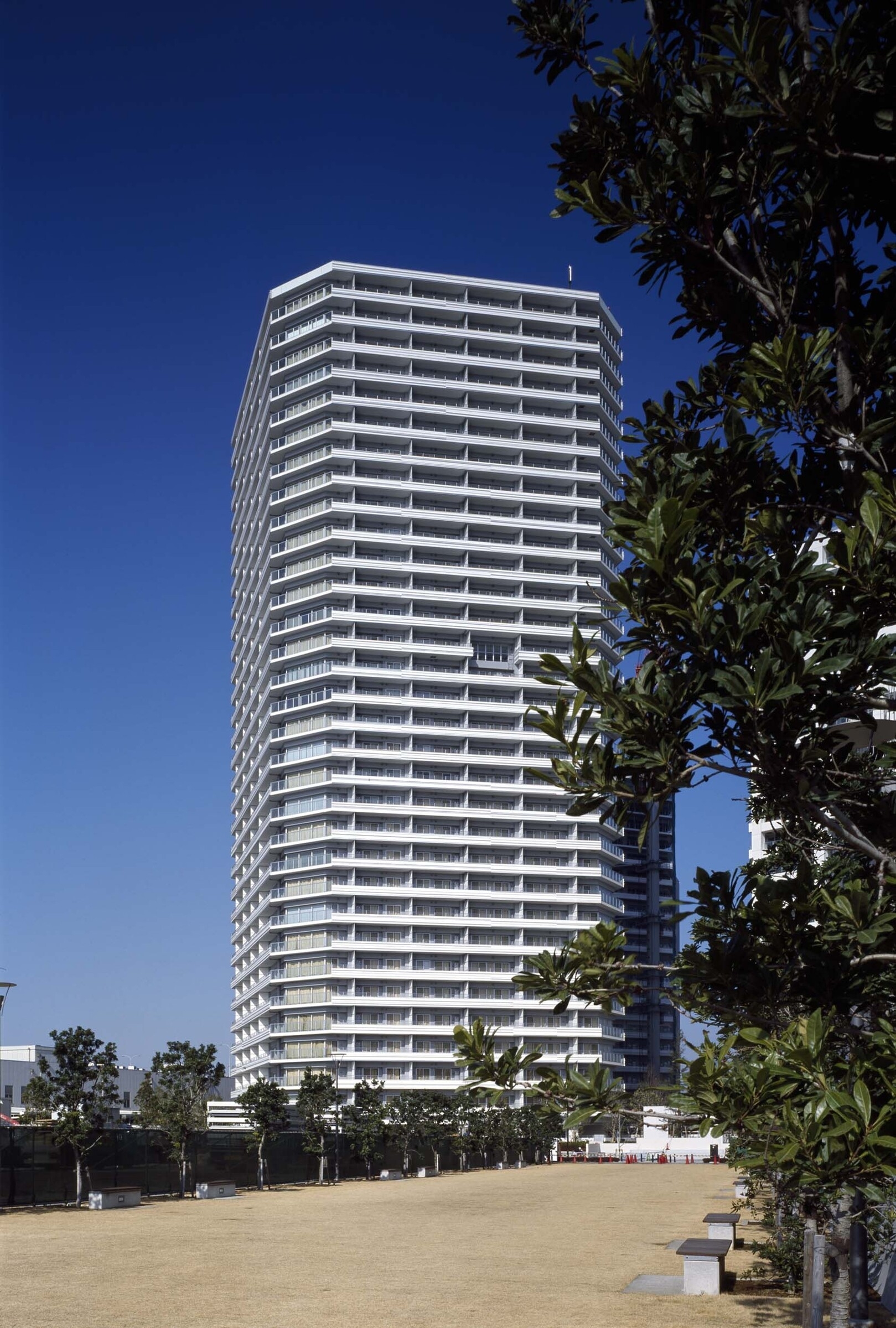 コットンハーバータワーズ-h