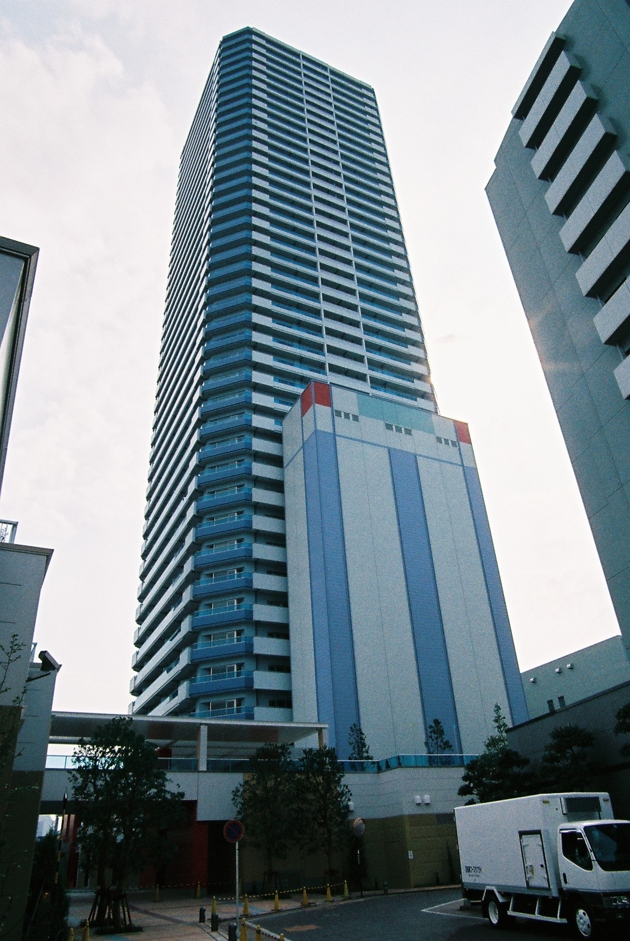 ザ・ヨコハマタワーズ　タワーウエスト-h