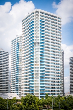 M.M.TOWERS　the　East-h