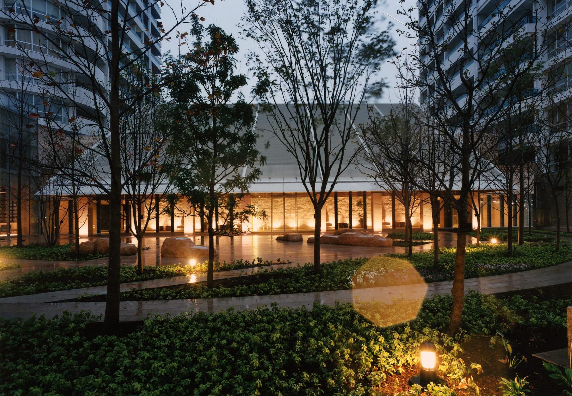 M.M.TOWERS　the　South-h