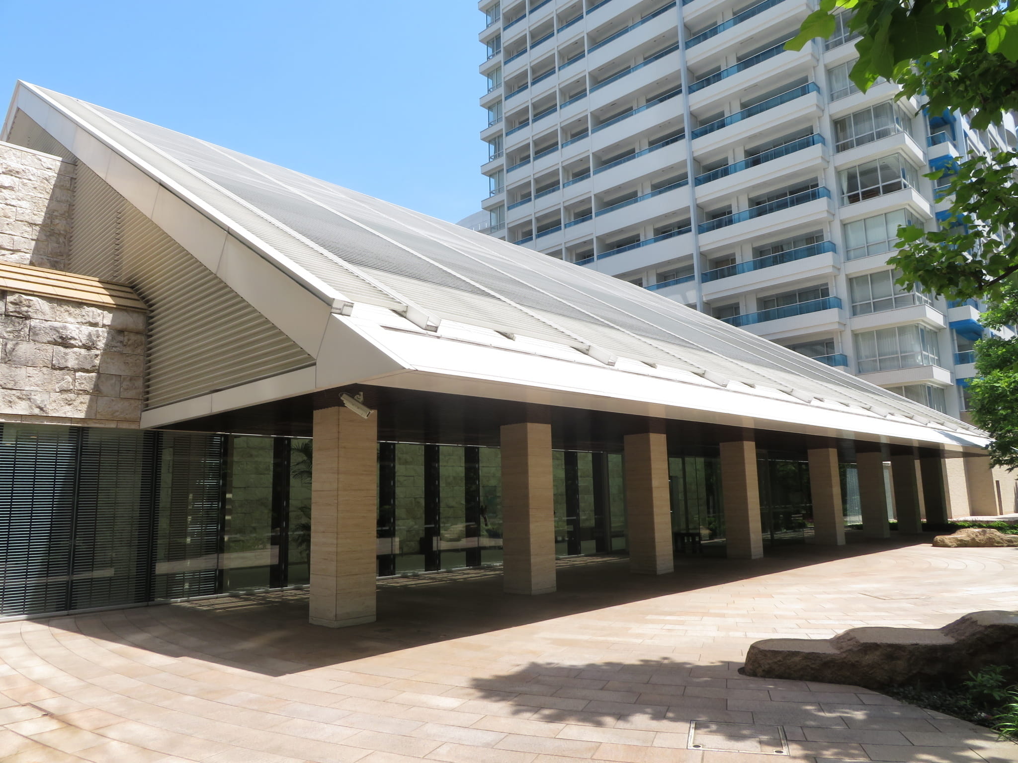 M.M.TOWERS　the　South-h