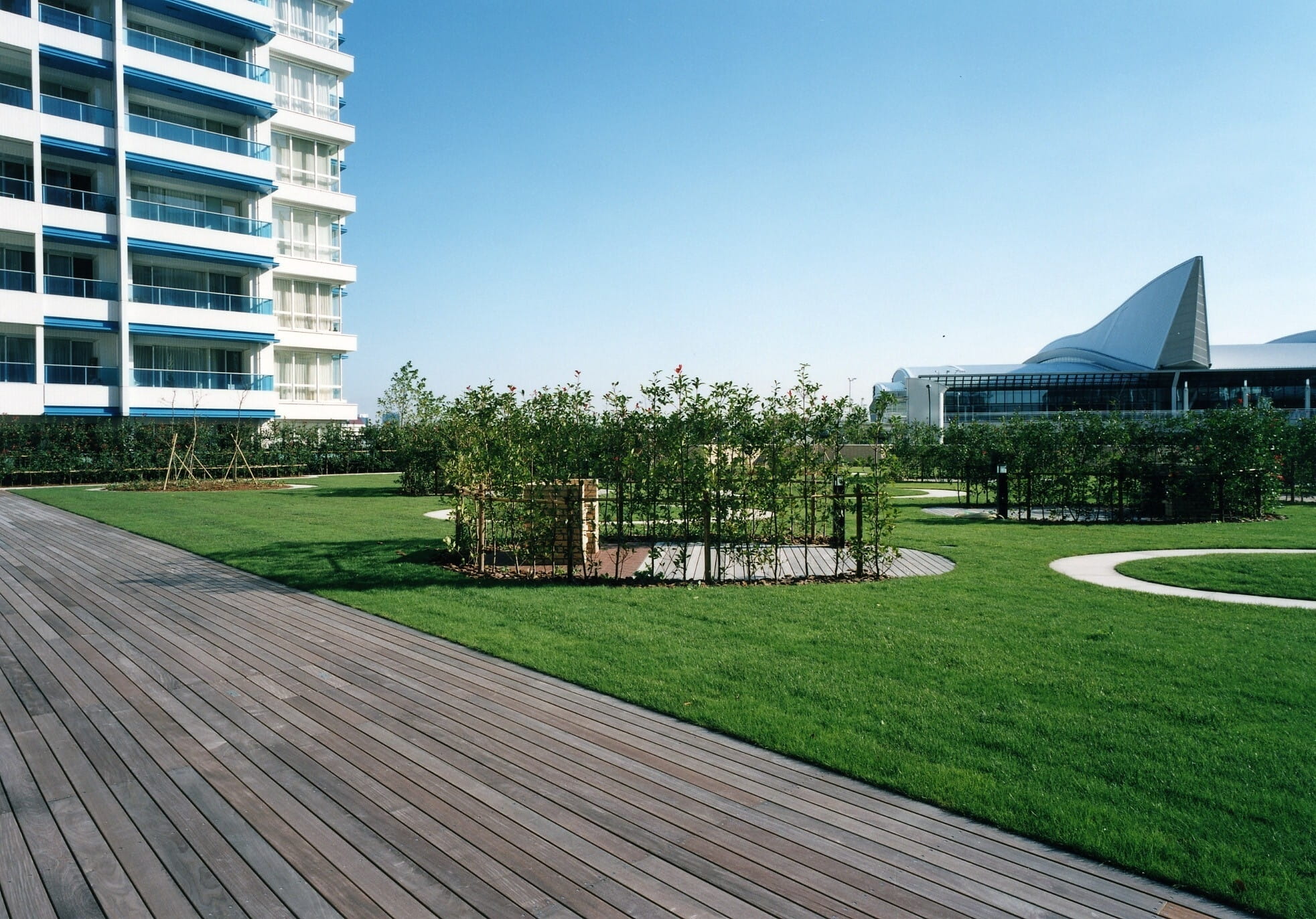 M.M.TOWERS　the　South-h