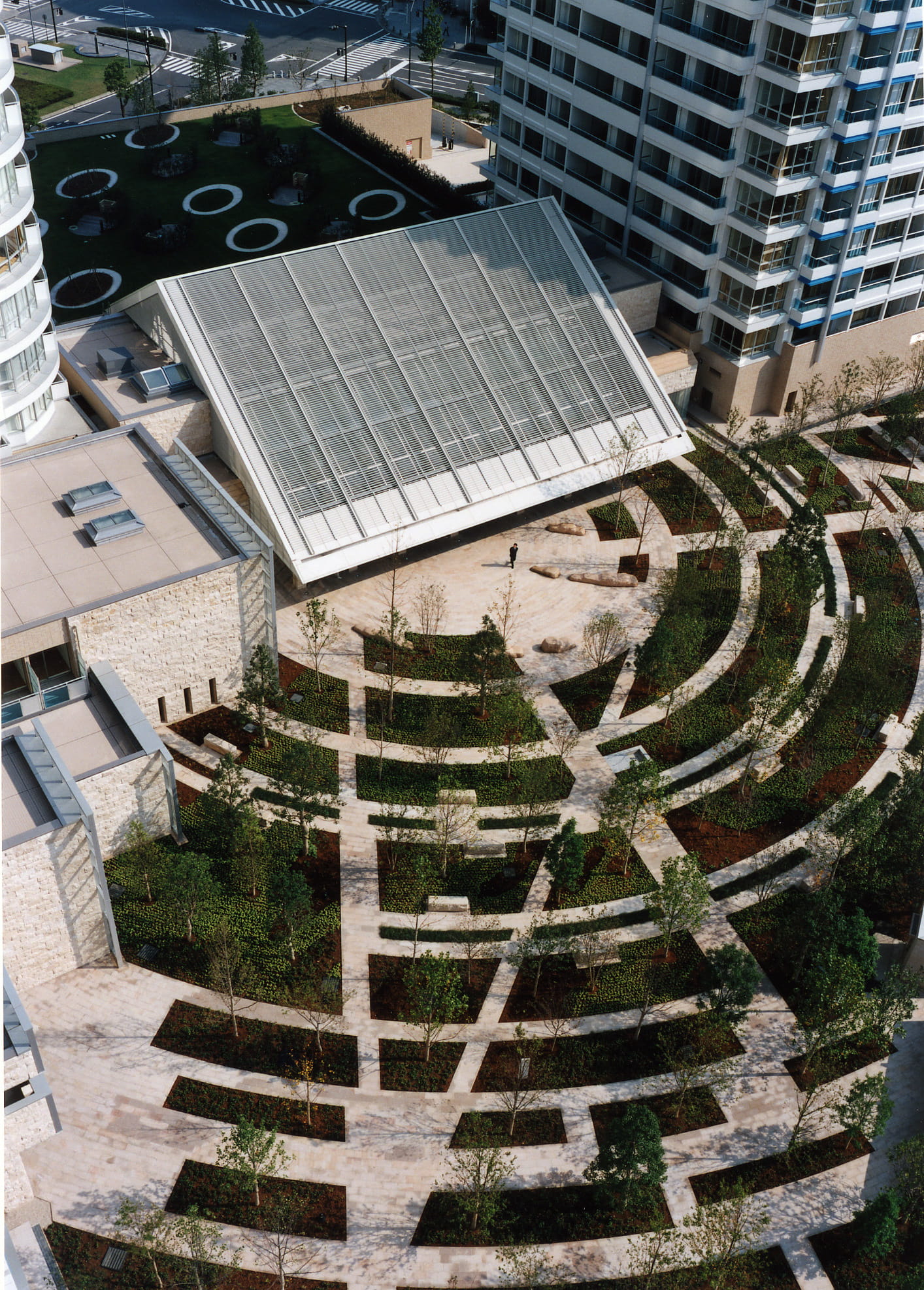 M.M.TOWERS　the　West-h