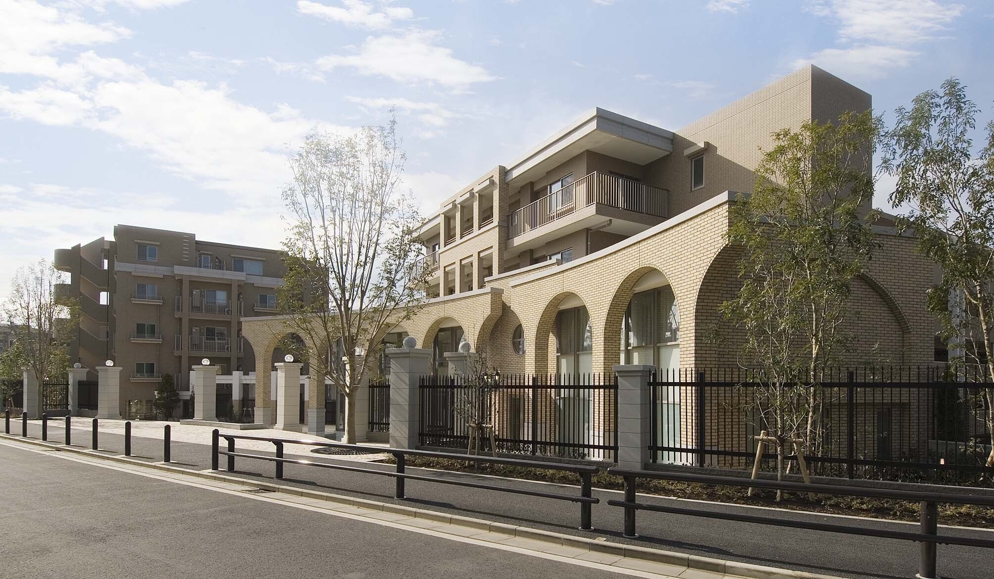 ドレッセ美しの森フロラージュ-h