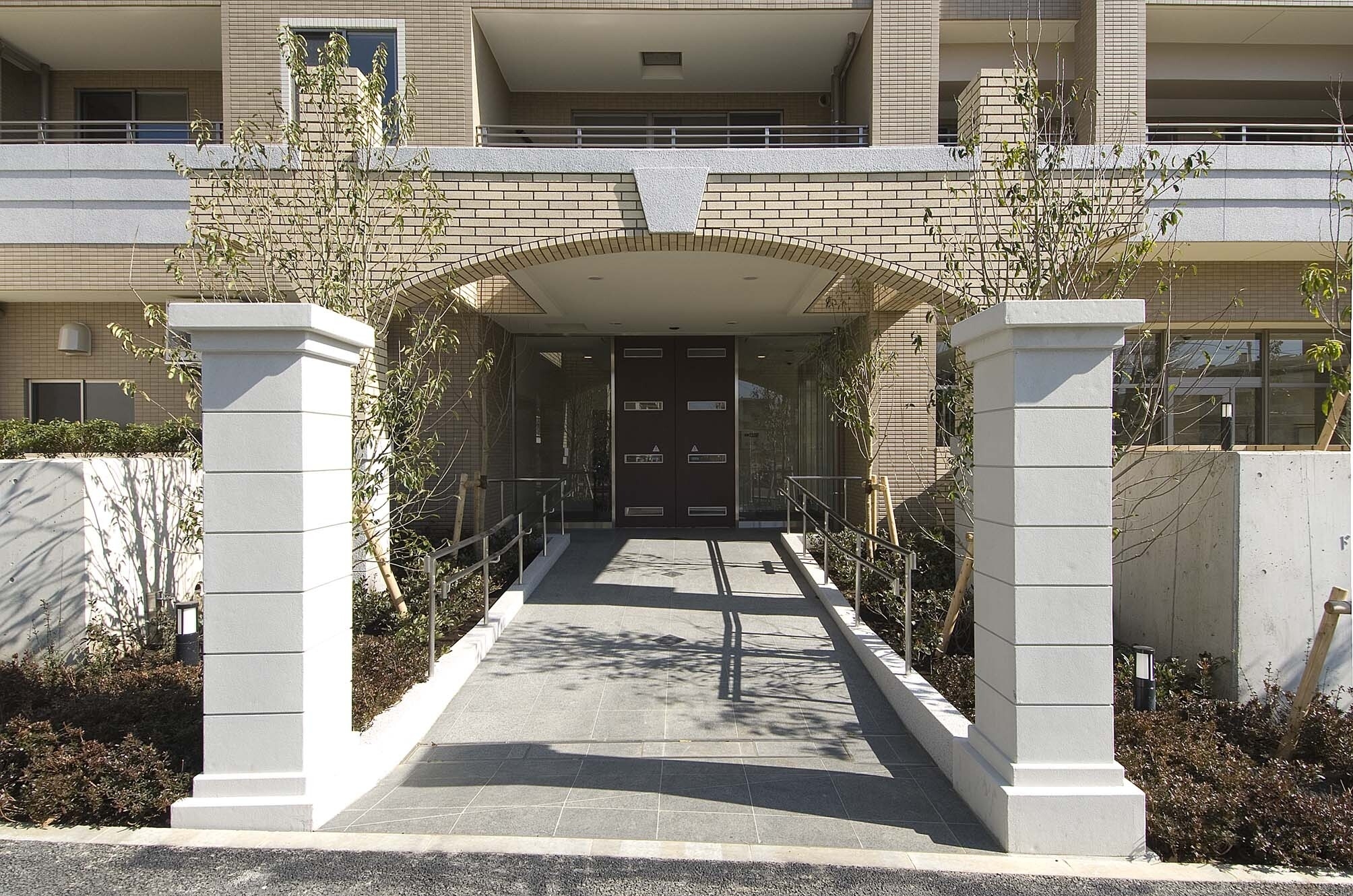 ドレッセ美しの森フロラージュウエストヒル-h