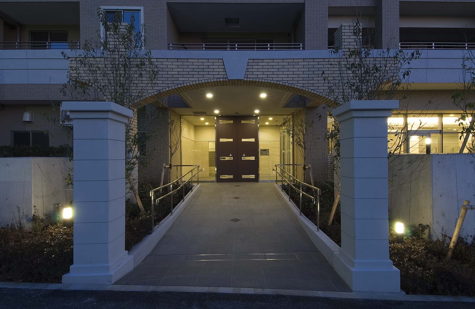 ドレッセ美しの森フロラージュウエストヒル-h