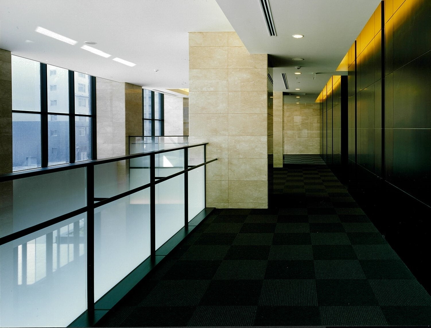 ルネッサなんばタワー-h