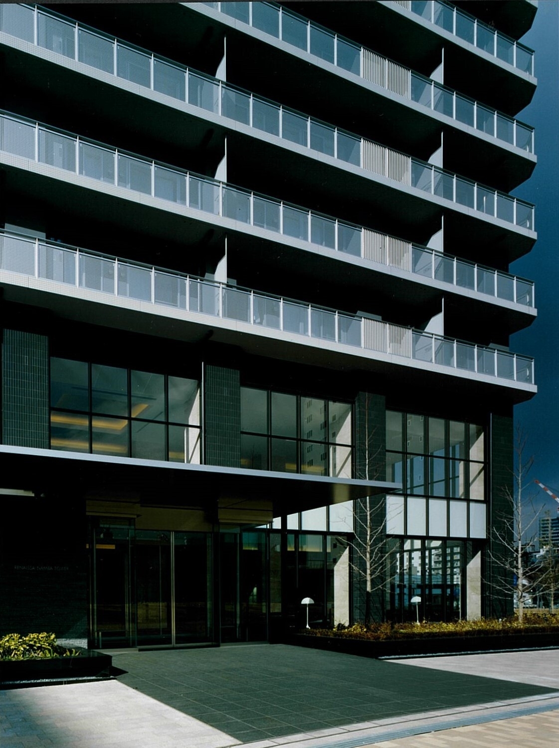 ルネッサなんばタワー-h