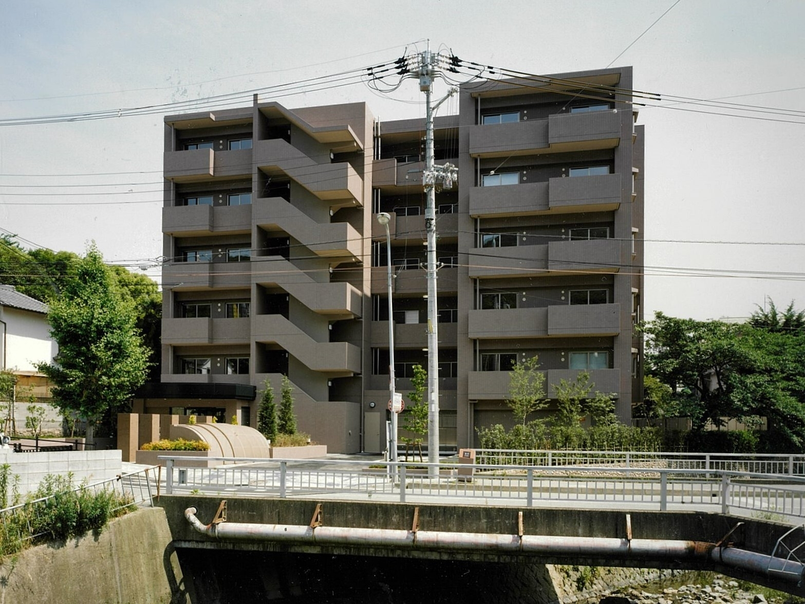 アールクレエ箕面一丁目