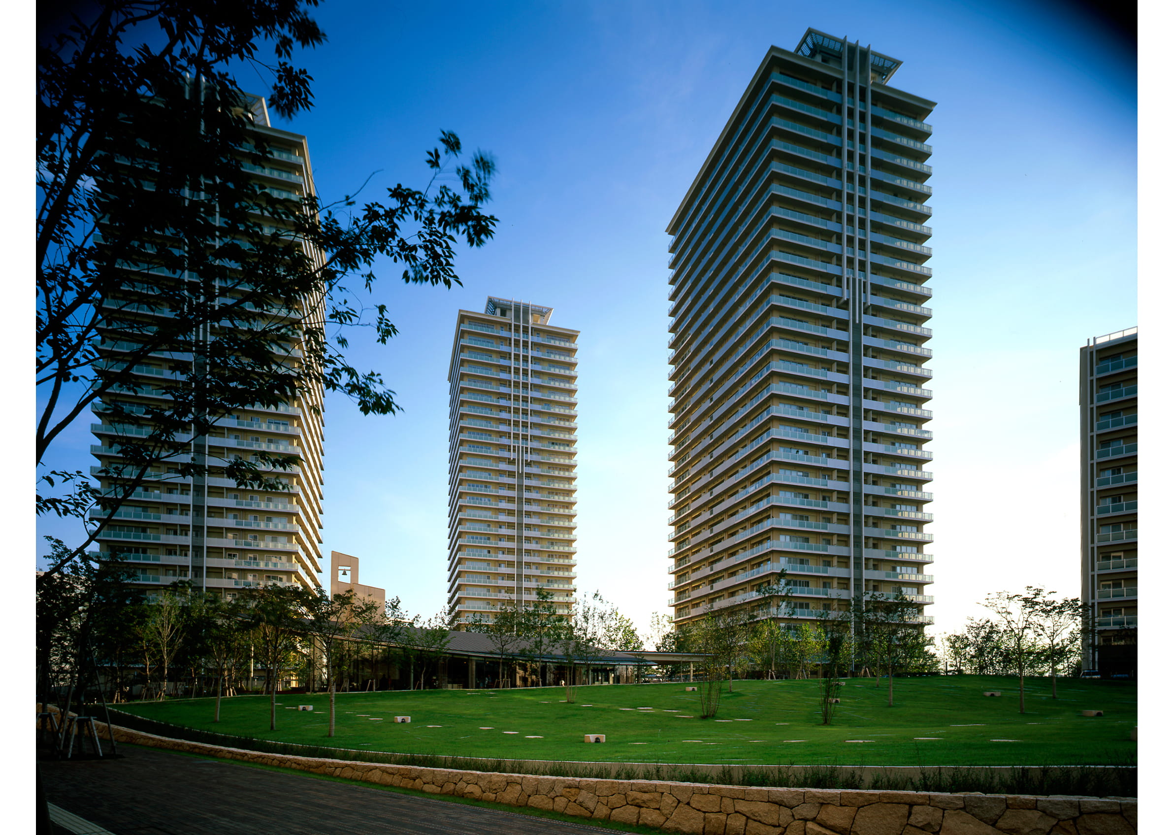 ザ・リバープレイスウエストタワー-h