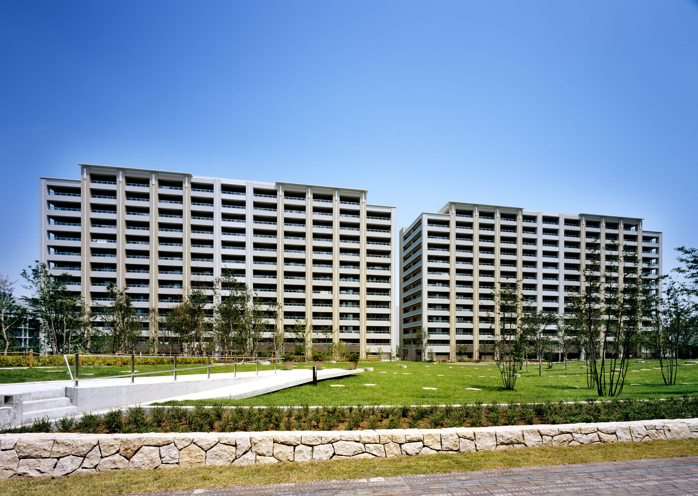 ザ・リバープレイスガーデンコート-h