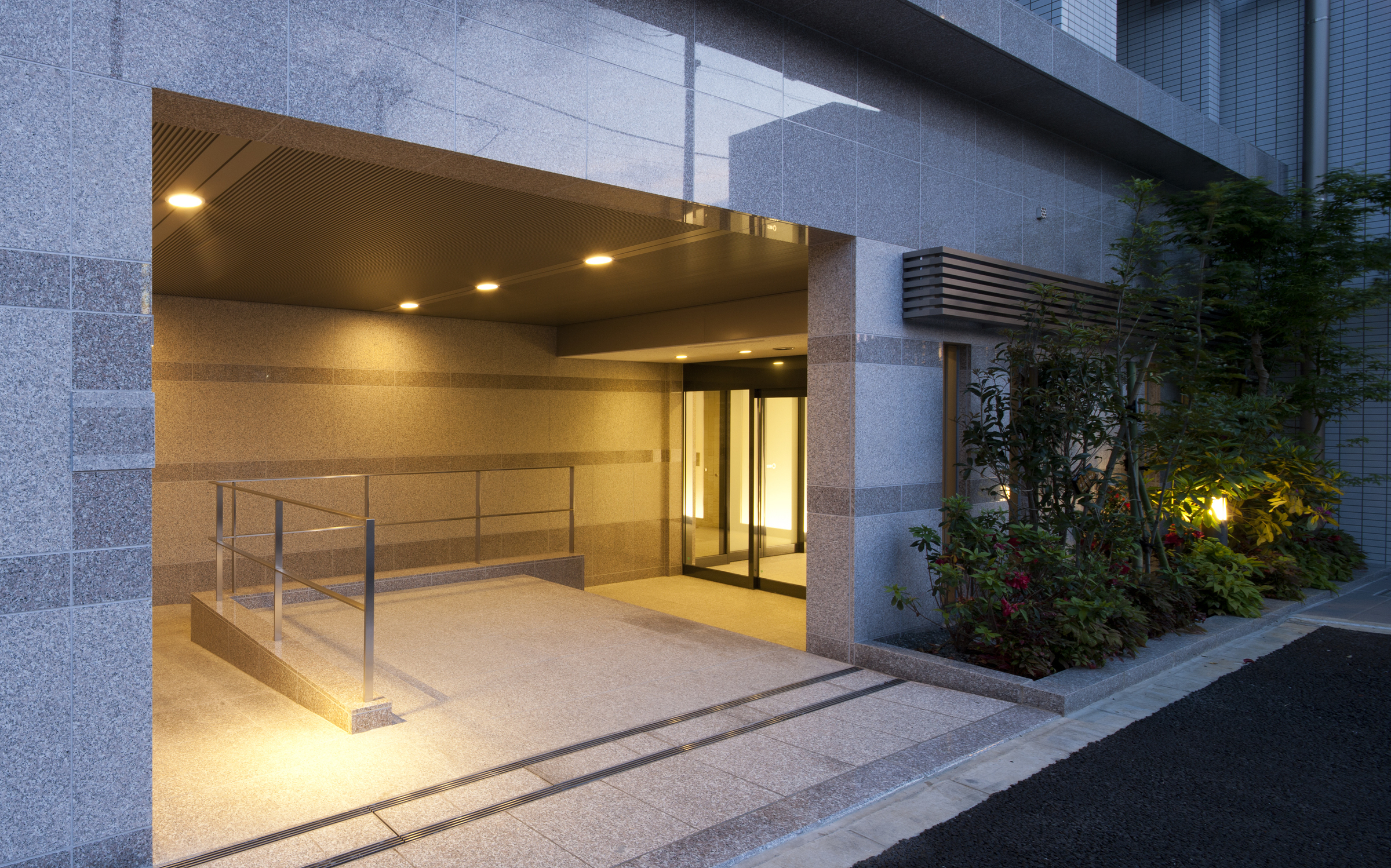 ザ・パークハウス横浜白楽-h