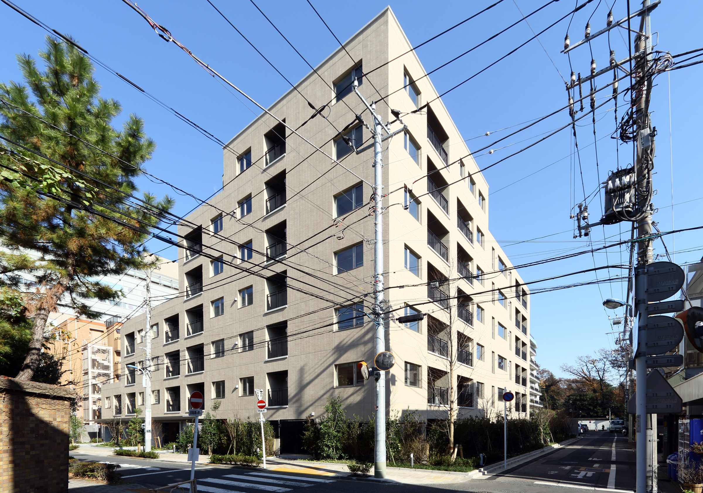 ザ・パークハウス湯島龍岡町