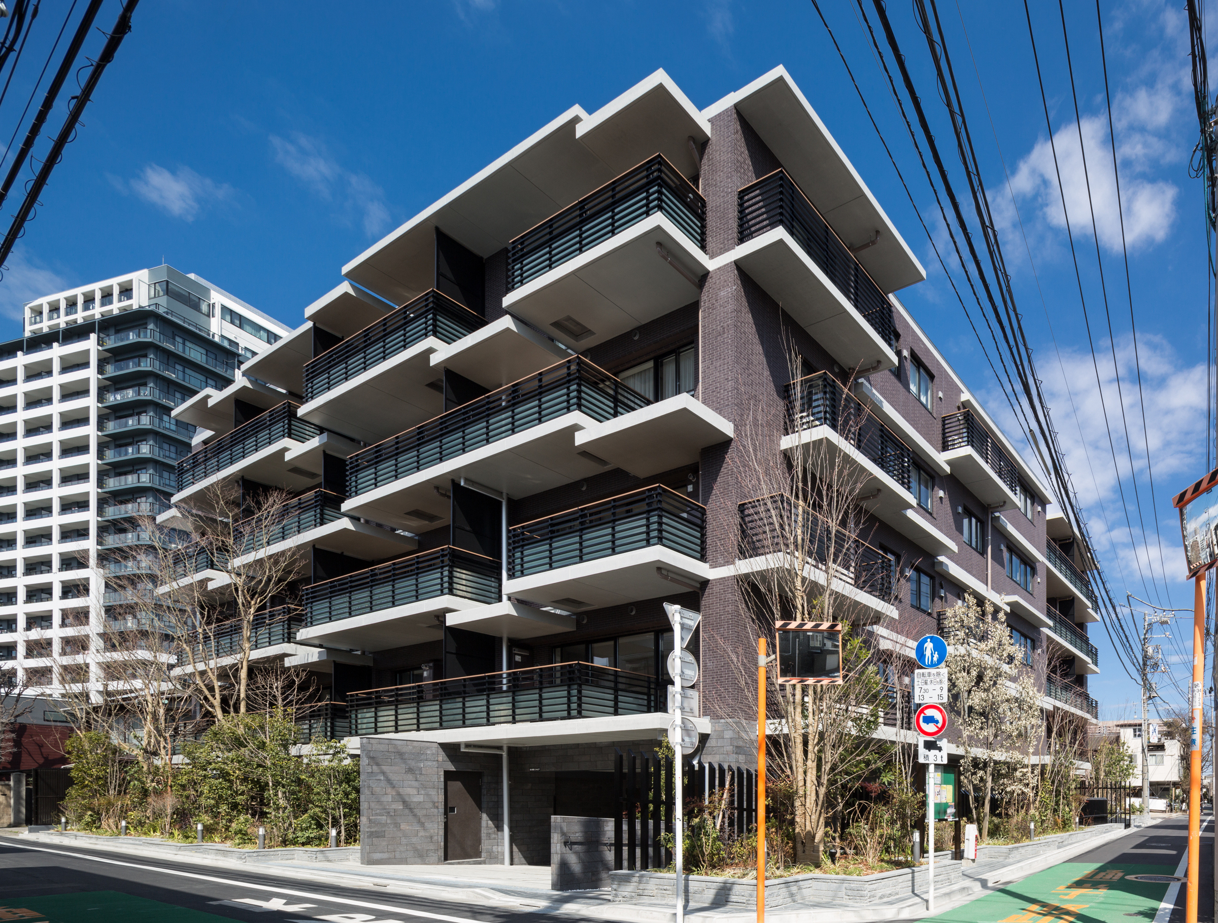 ザ・パークハウス市谷甲良町