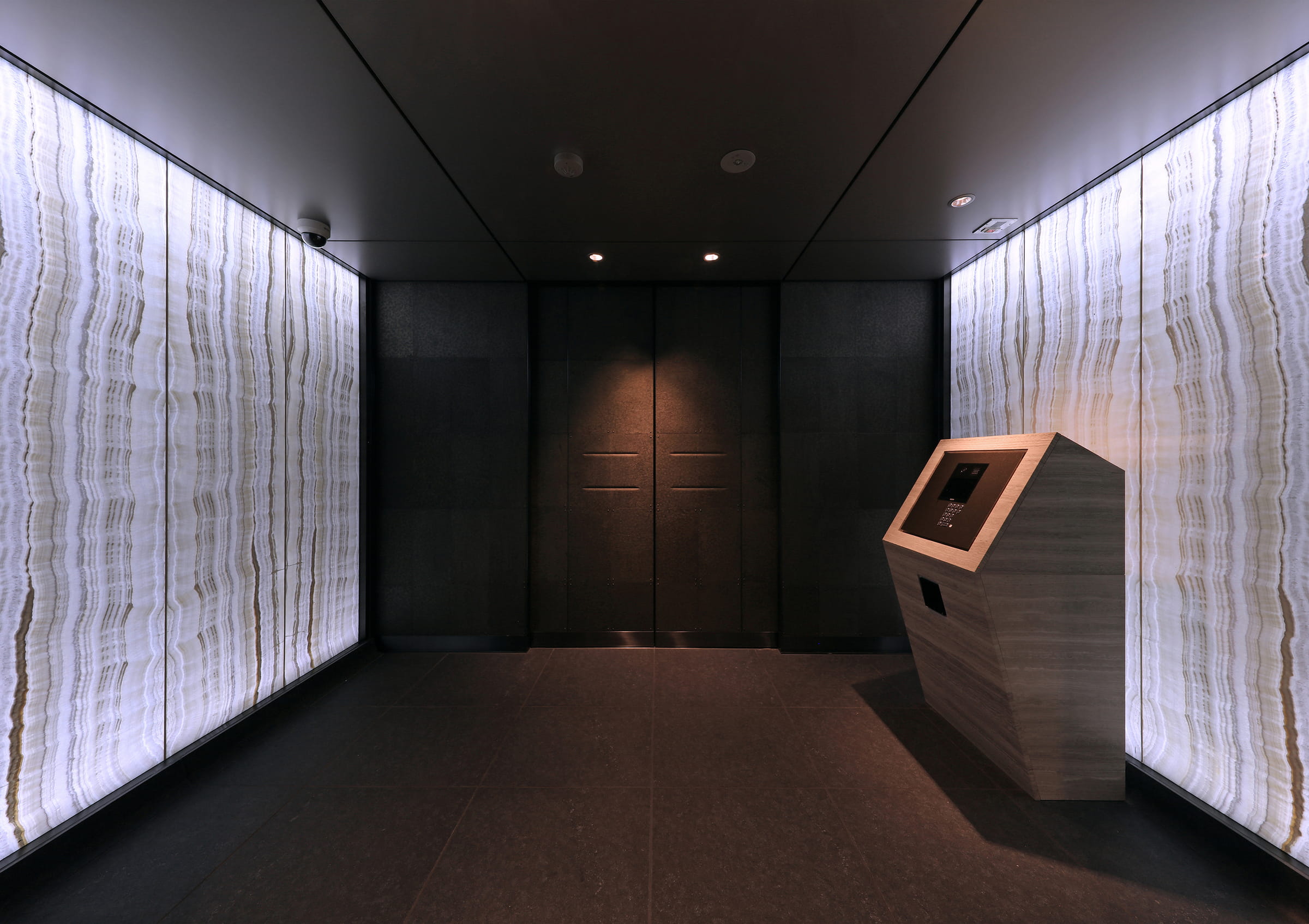 ザ・パークハウスグラン南青山四丁目-h