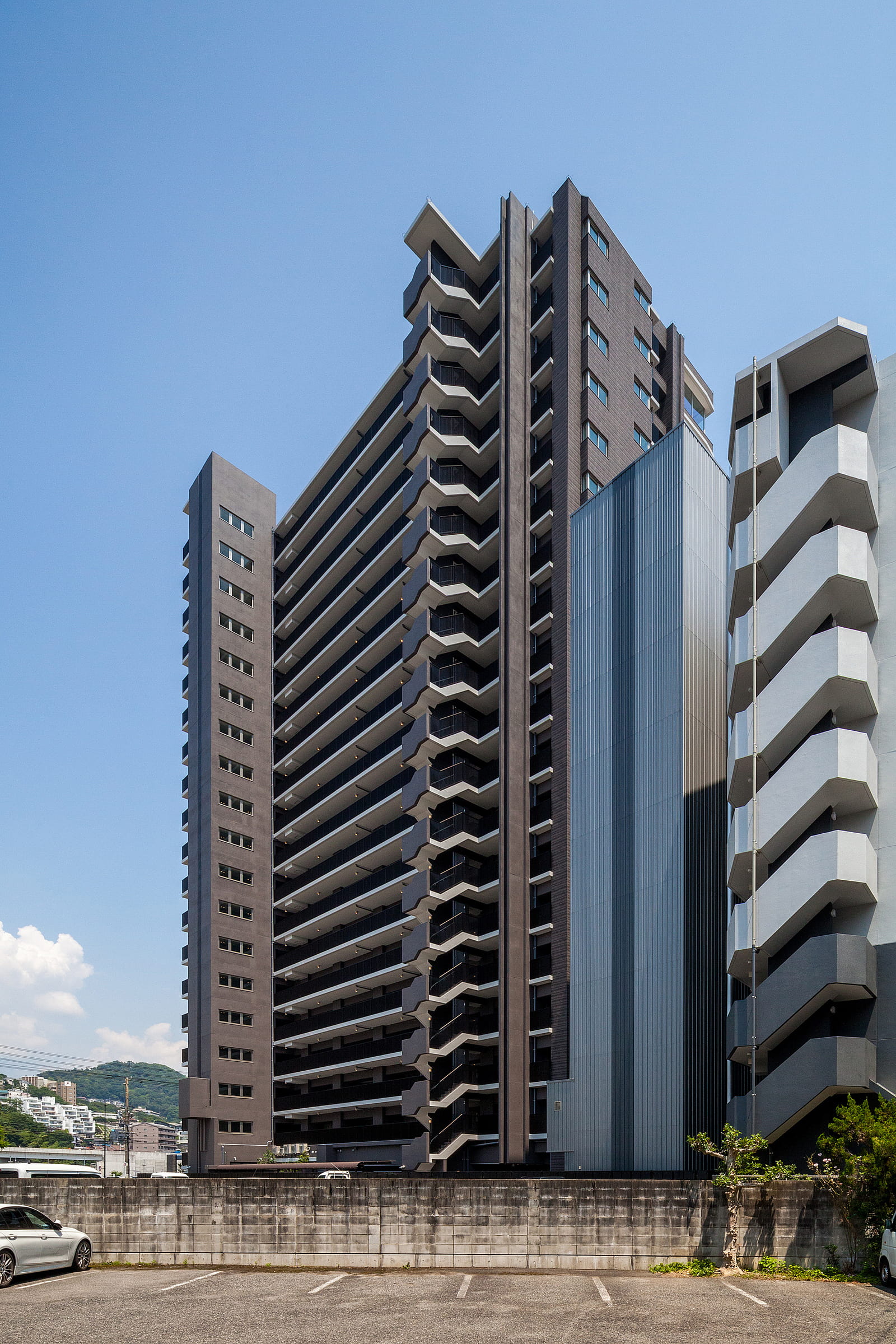 ザ・レジデンス二葉の里-h