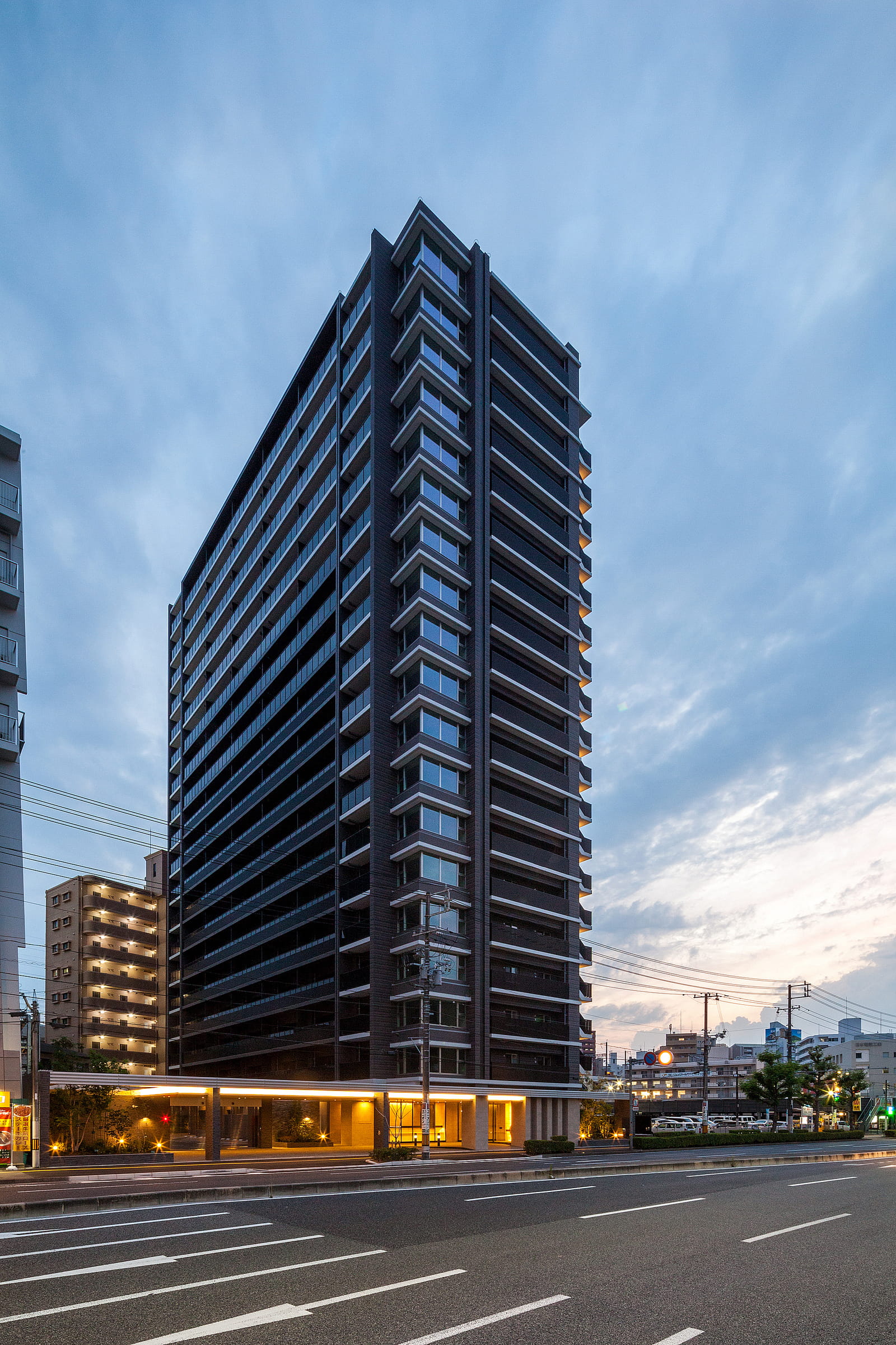 ザ・レジデンス二葉の里-h