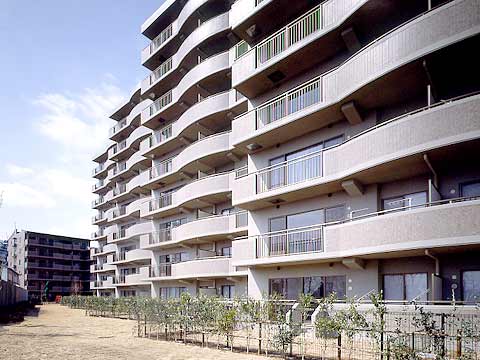 千葉ニュータウントリアス-h