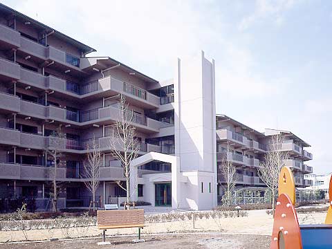 千葉ニュータウントリアス-h