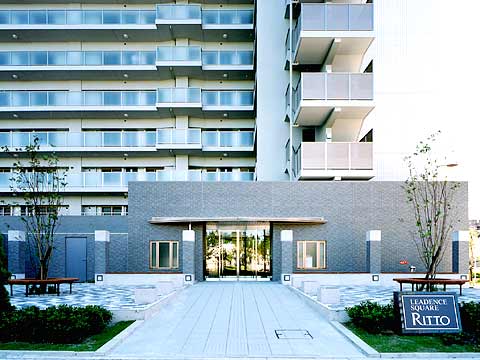 リーデンススクエア栗東-h