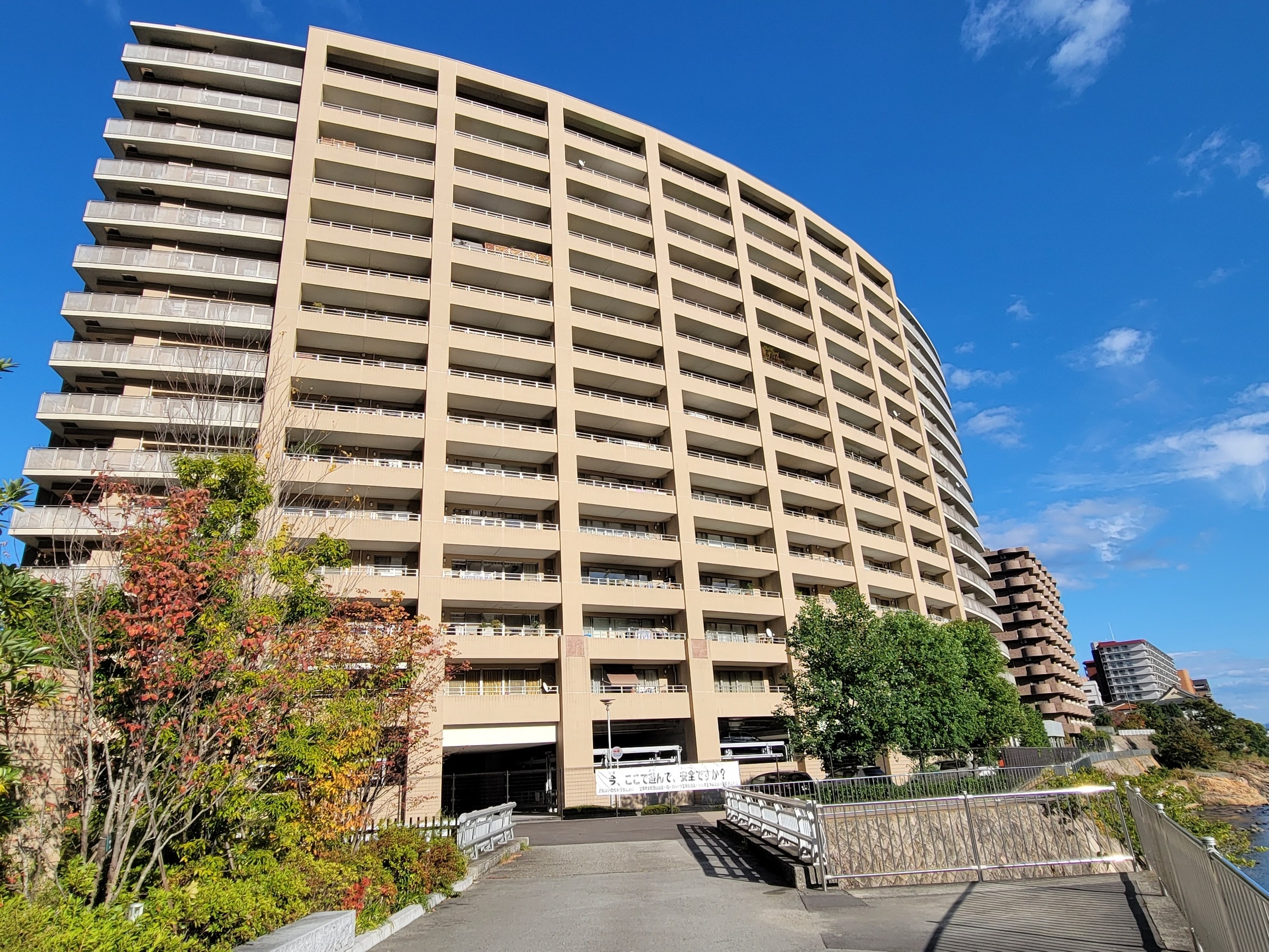 リーデンススクエア宝塚リバージュ