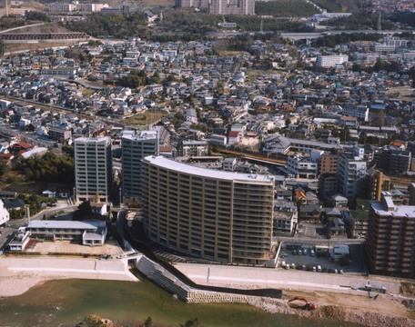 リーデンススクエア宝塚リバージュ-h