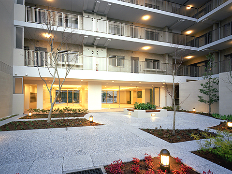 リーデンススクエア戸田-h