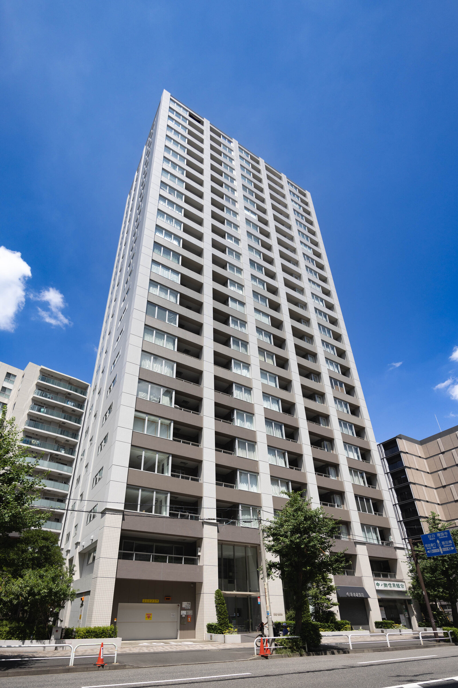 新宿山吹アインスタワー